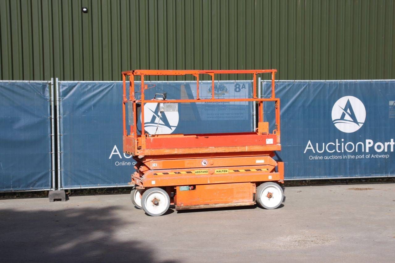 Scissor Lift Skyjack SJIII-3220 Electric 8.1m 2011
