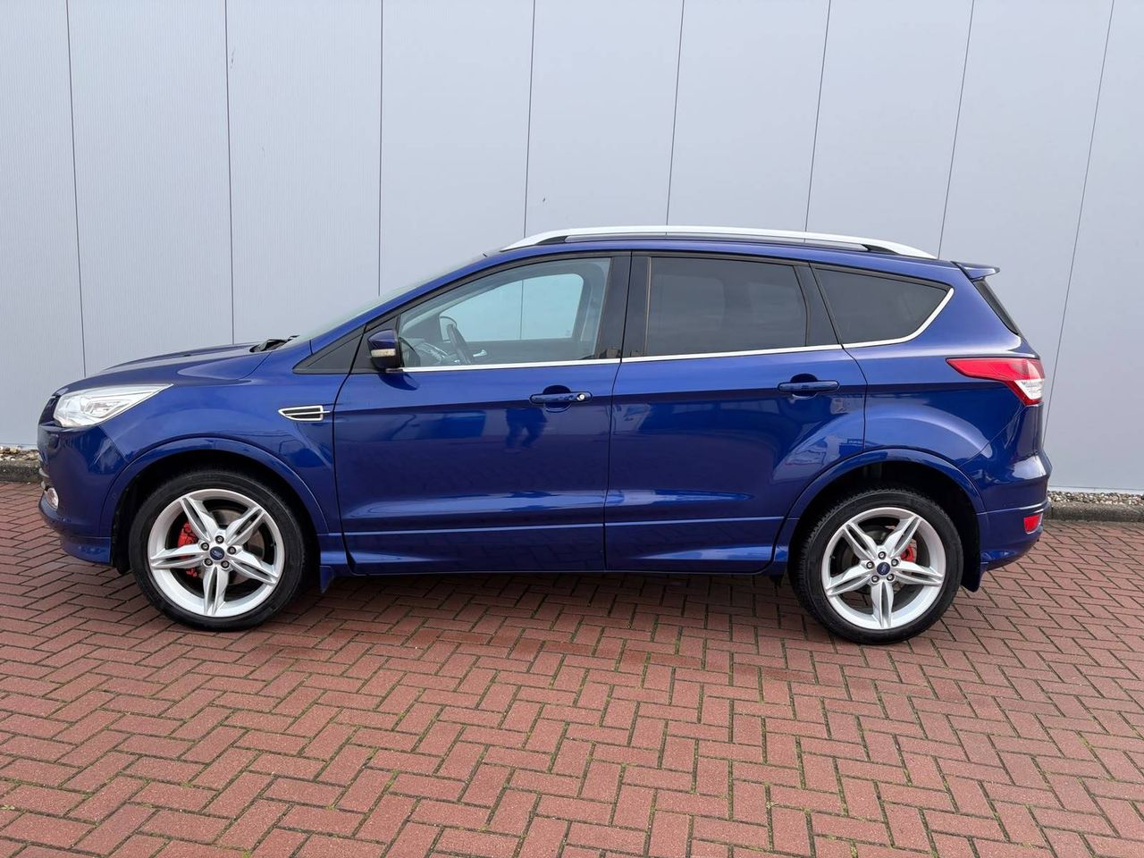 SUV Ford Kuga - 2.0 TDCI Titanium ST-Line Plus Diesel 2014 (Margin)