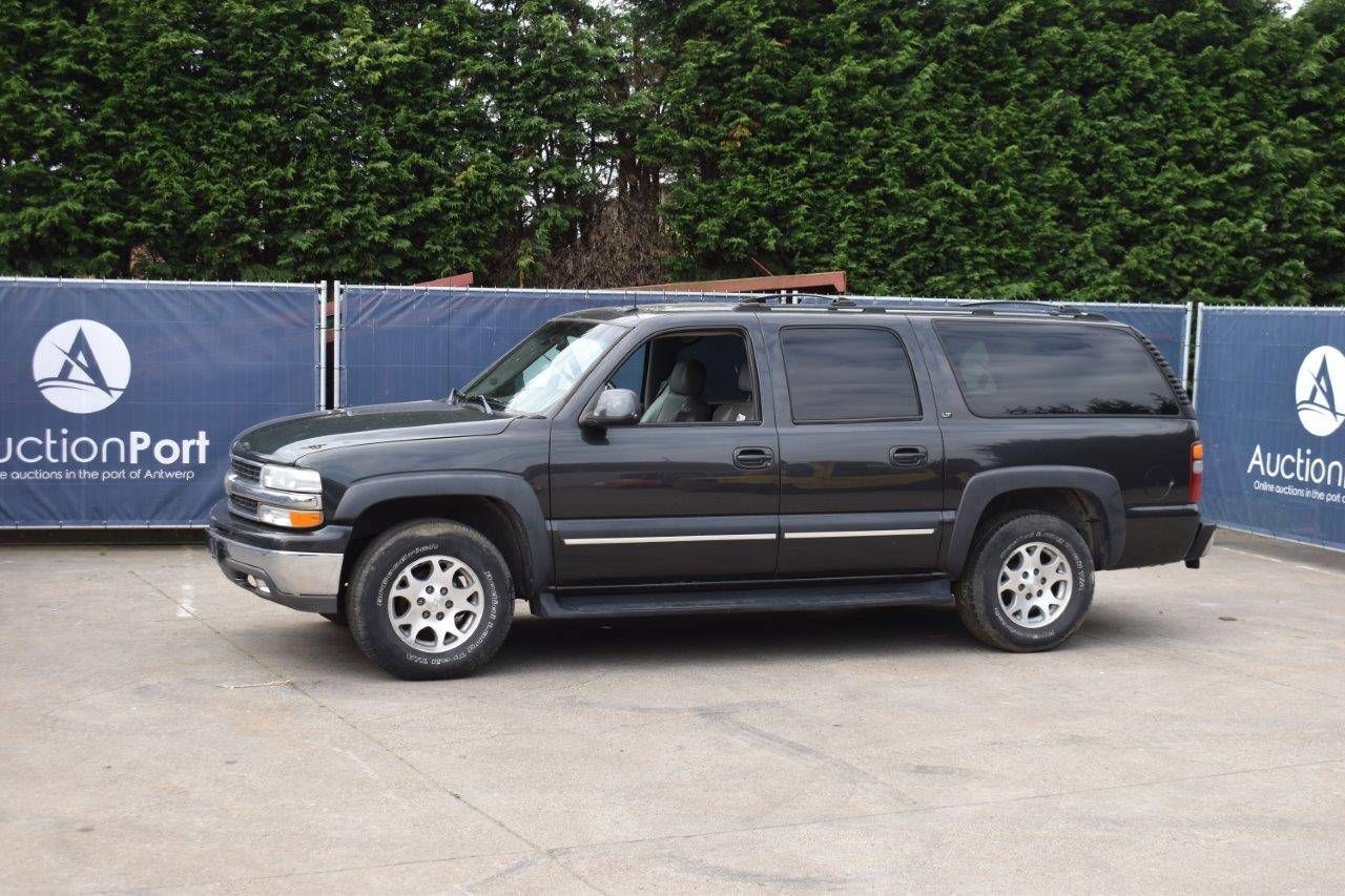 Chevrolet Suburban LPG Petrol 2003