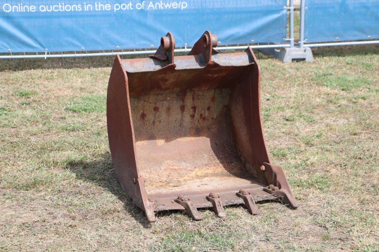 Bucket JCB