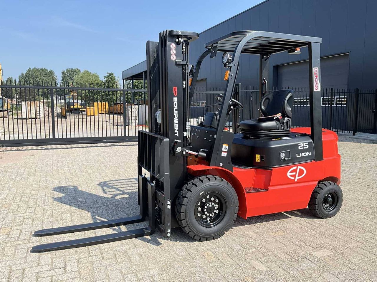 Forklift EP EFL252X Electric 2500kg 4.5m 2024 New