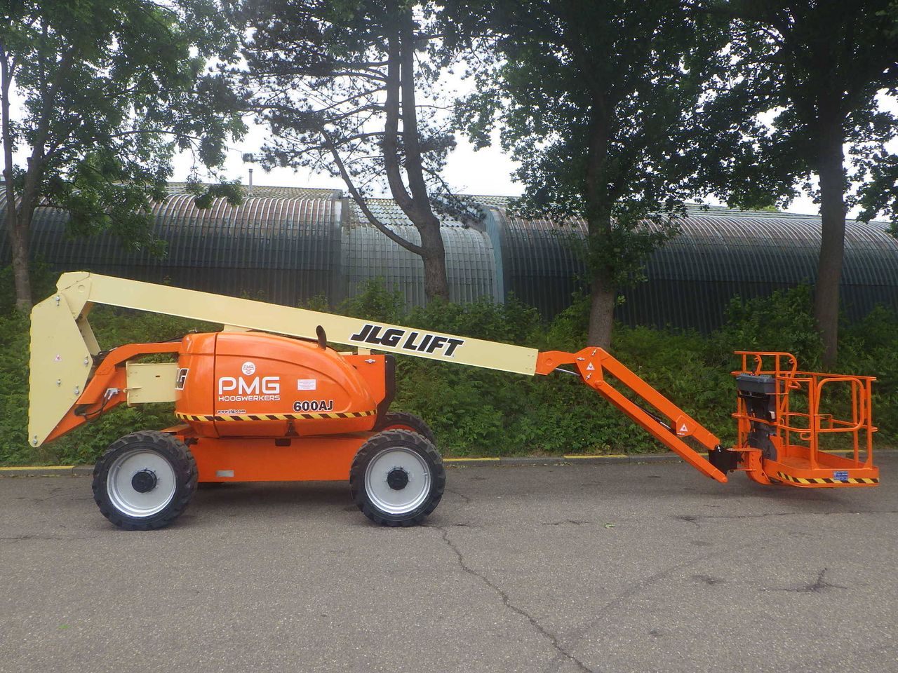 JLG 600AJ Diesel 20.47m Articulated Boom Lift 2011