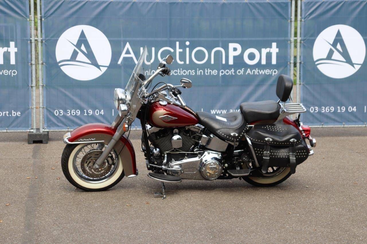 Motorcycle Harley-Davidson Heritage Softail Classic Petrol 2008