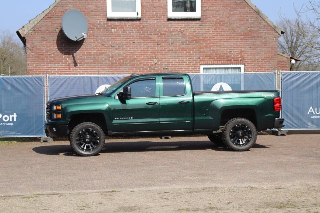Pick Up Chevrolet Silverado Gasoline 2015