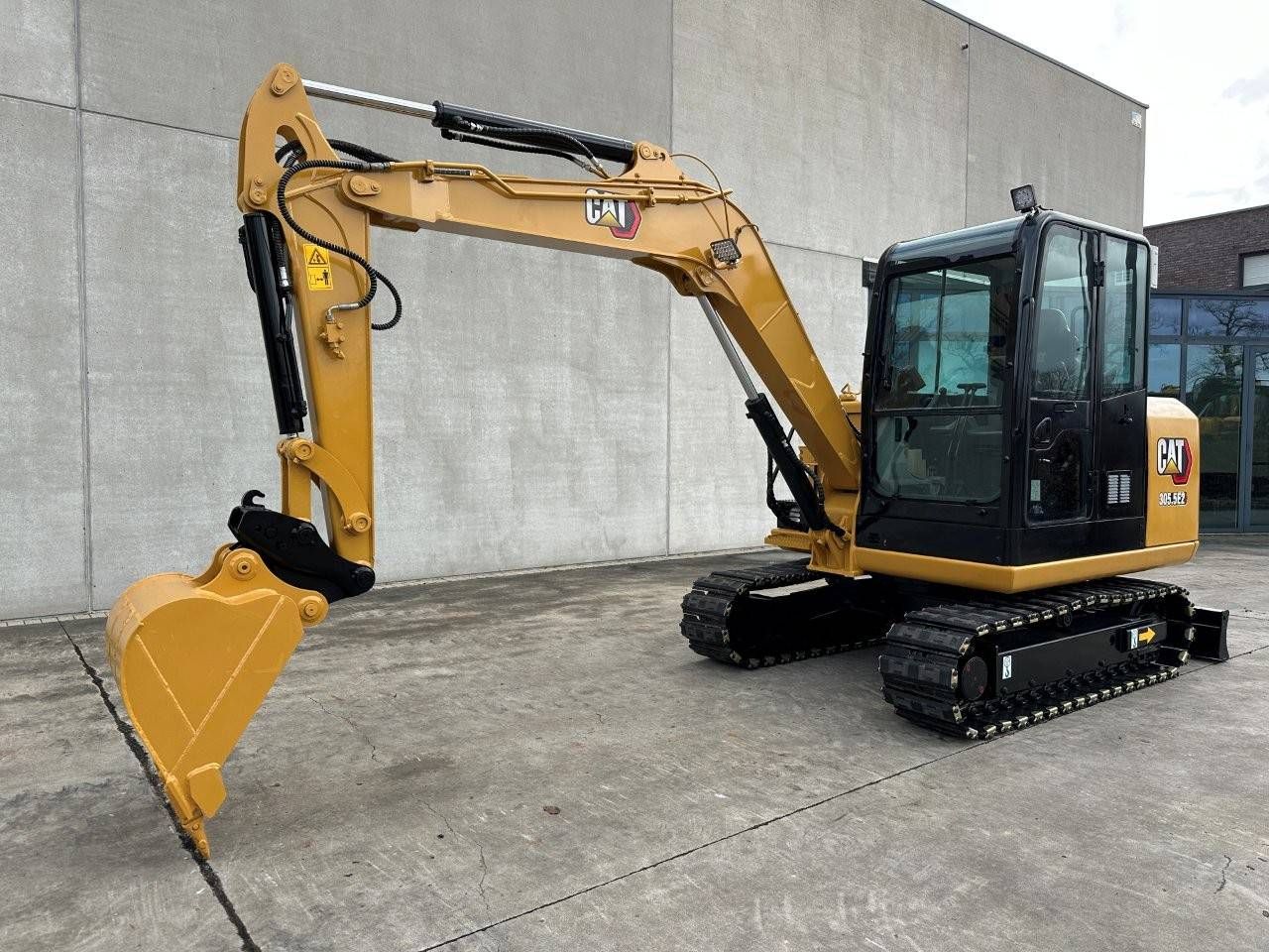 Midi excavator Caterpillar 305.5E2 Diesel 2015