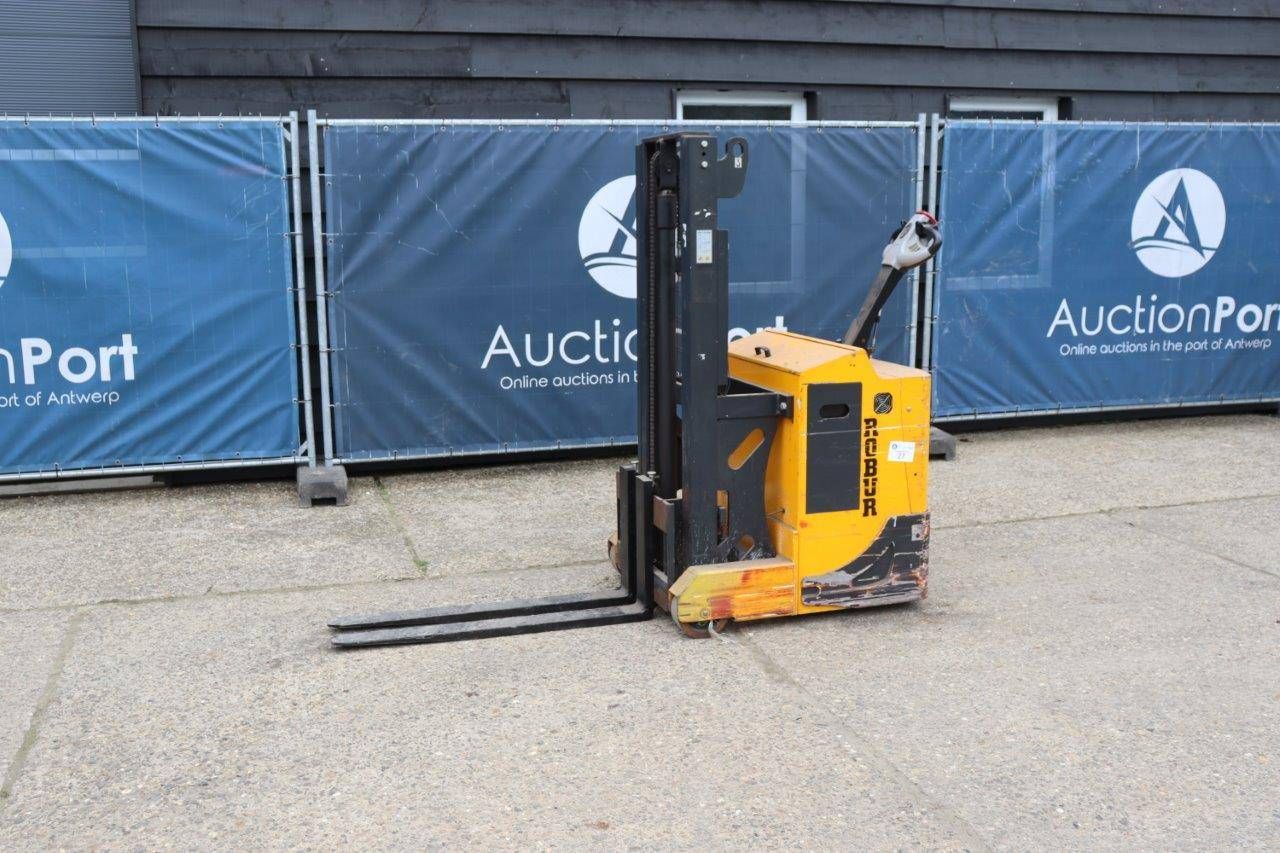 Stacker Robur SBXCXTS2508 Electric 800kg 2.5m 2016
