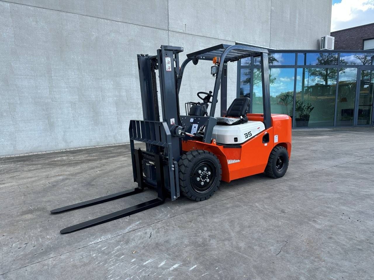 Machpro MP-L35 Diesel Forklift 2025 New