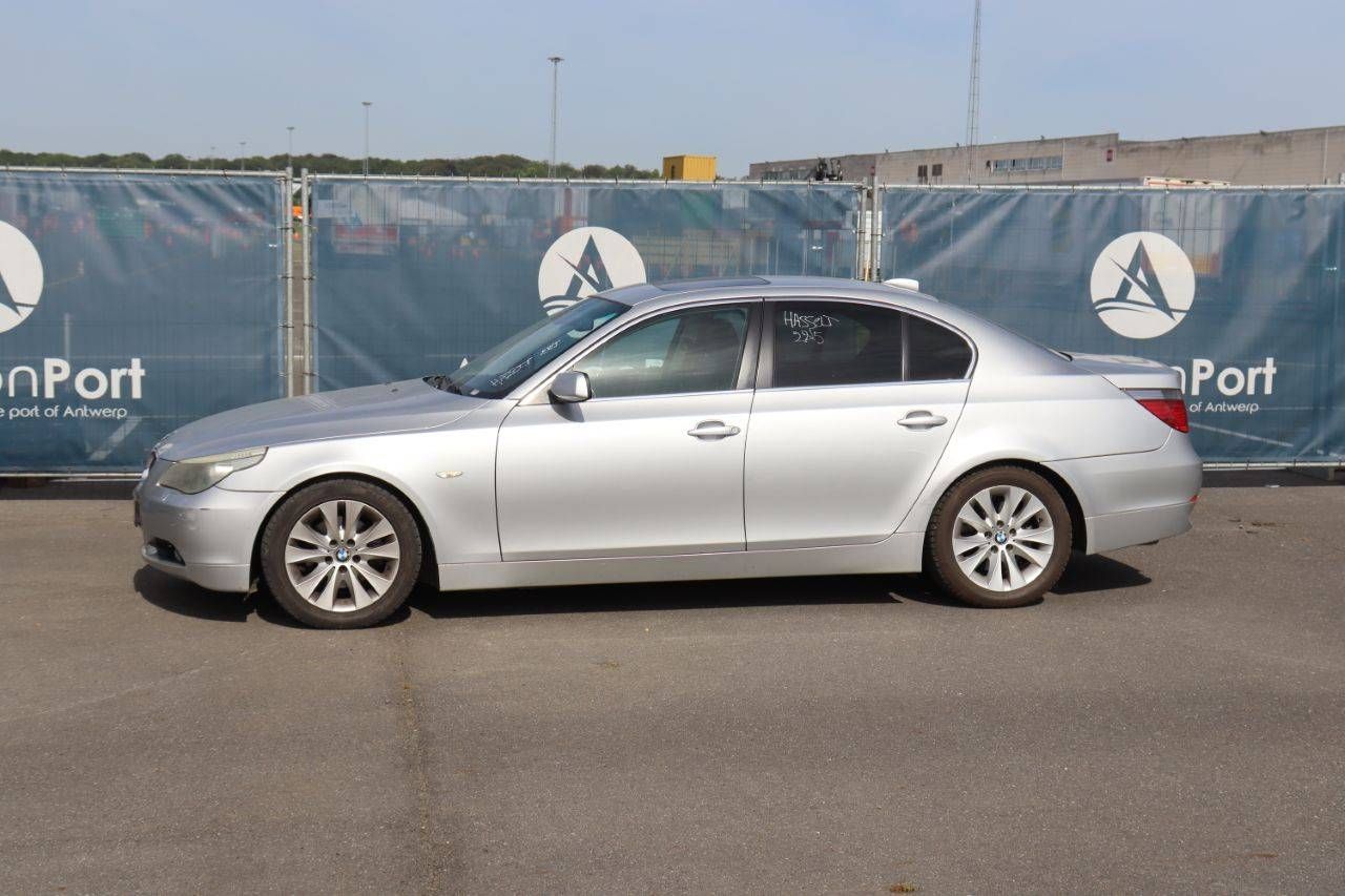 Passenger car BMW 525 D Diesel 177hp 2004 (Margin)