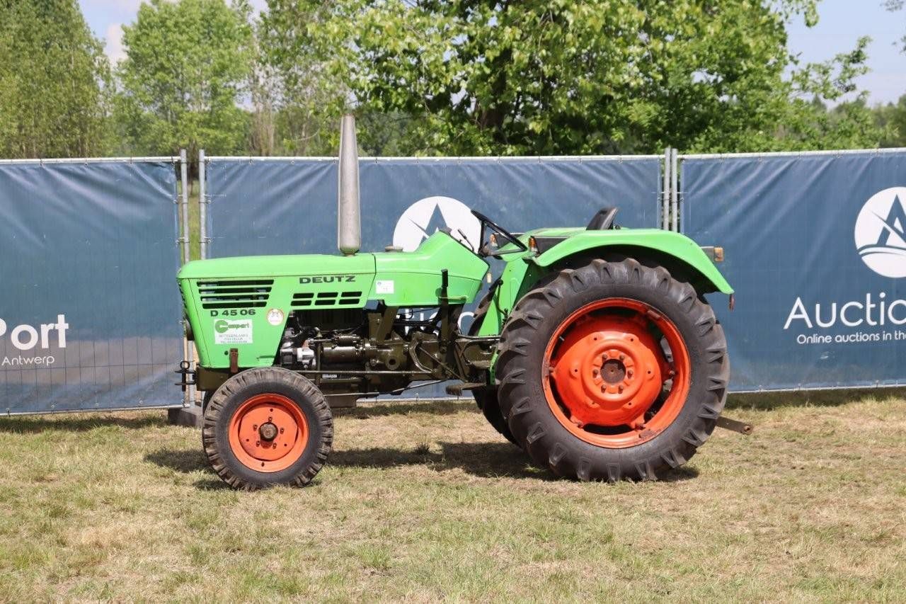 Tractor Deutz-Fahr D4506 Diesel 1977 (Margin)