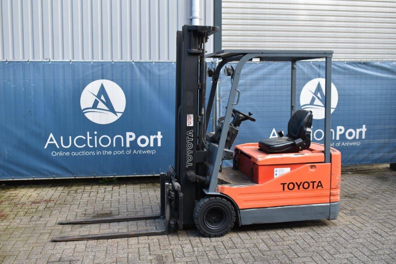 Carretilla Elevadora Toyota 5FBE15 Eléctrica 1500kg