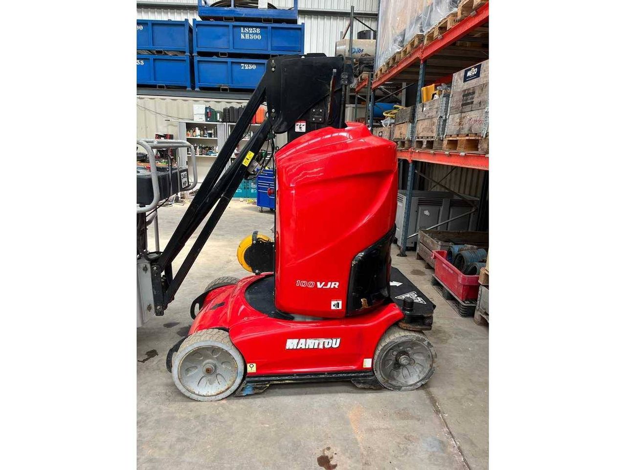 Mast lift Manitou 100 VJR Electric 11.0m