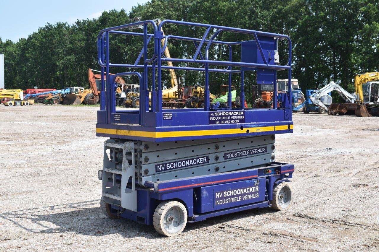 Scissor lift Genie GS-2646 Electric 
