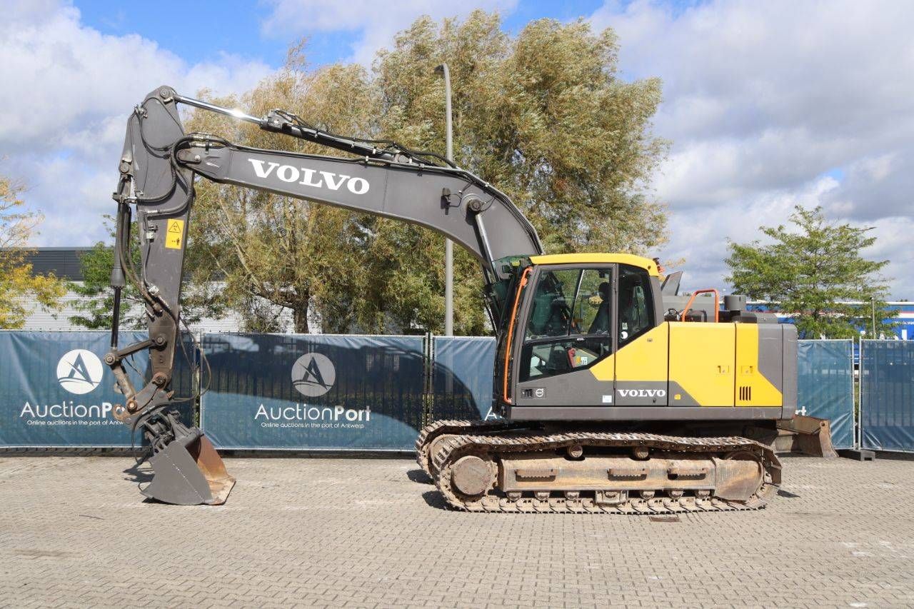 Rupsgraafmachine Volvo EC160E NL Diesel 2019