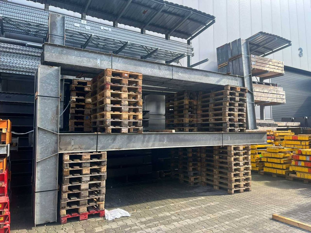 Double-sided Cantilever Racking 4x16