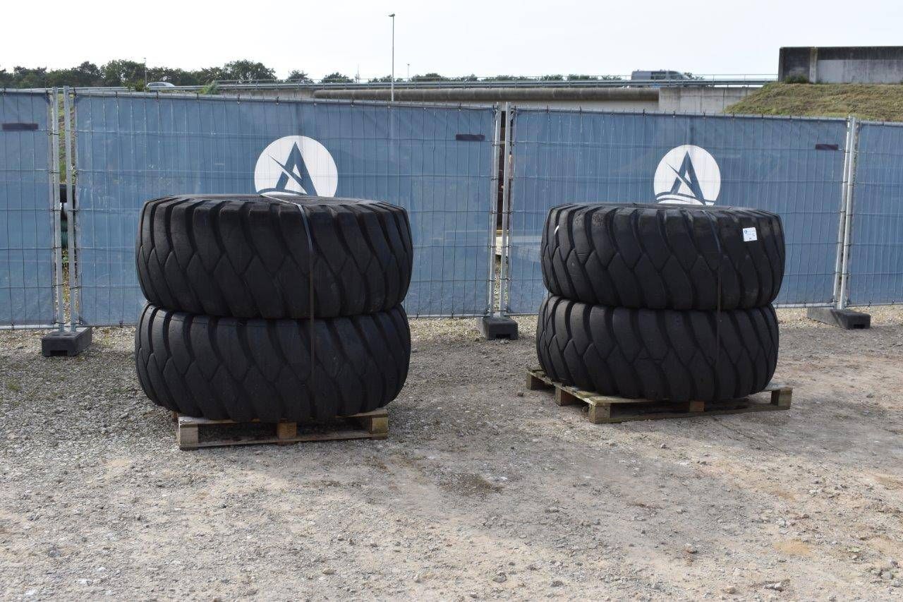 Tires General 23.5-25 4 Pieces
