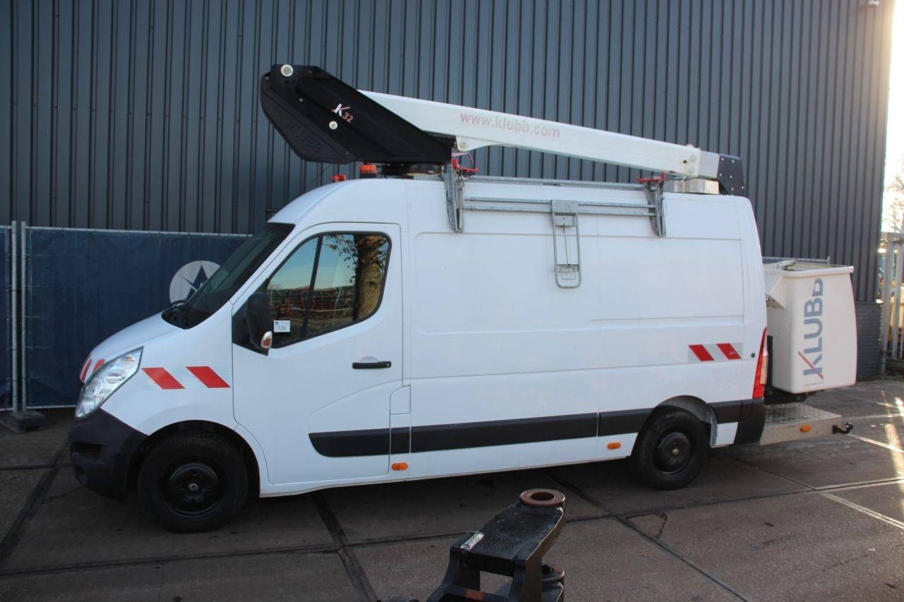Renault Diesel 12.5m truck-mounted aerial work platform