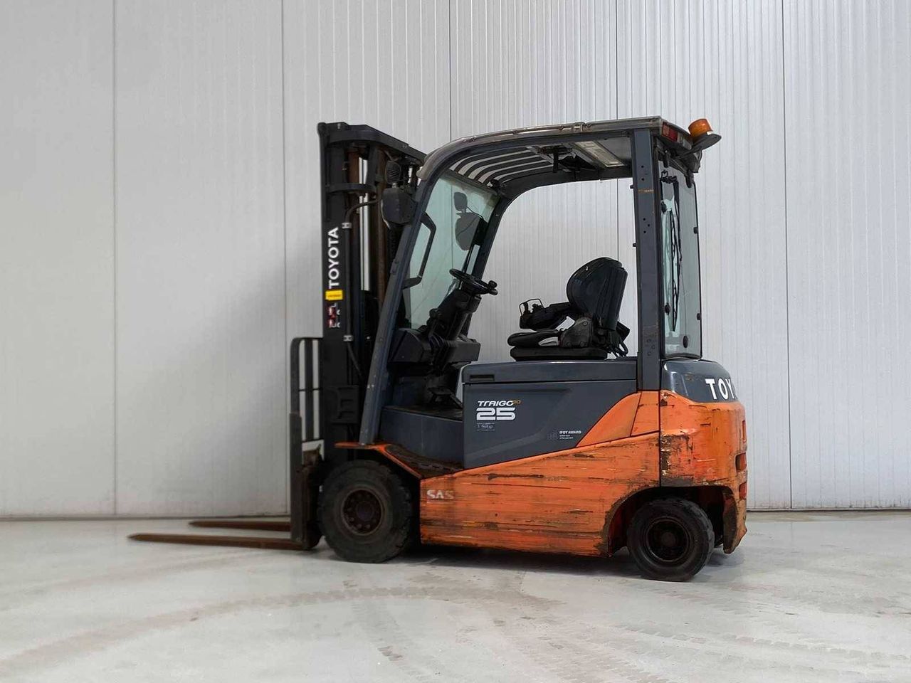 Forklift Toyota 8FBMKT25 Electric 2500kg