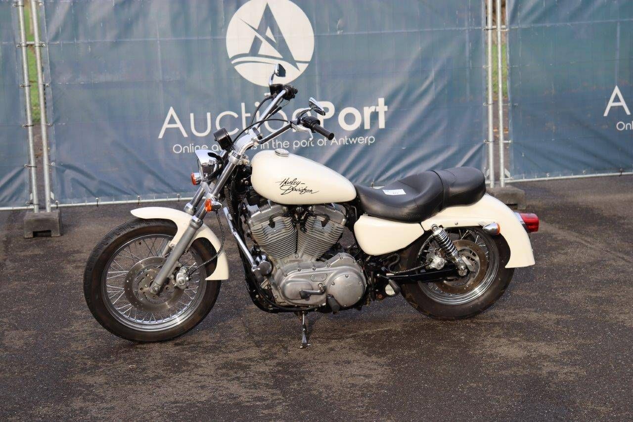 Motorcycle Harley Davidson Sportster 883 Petrol