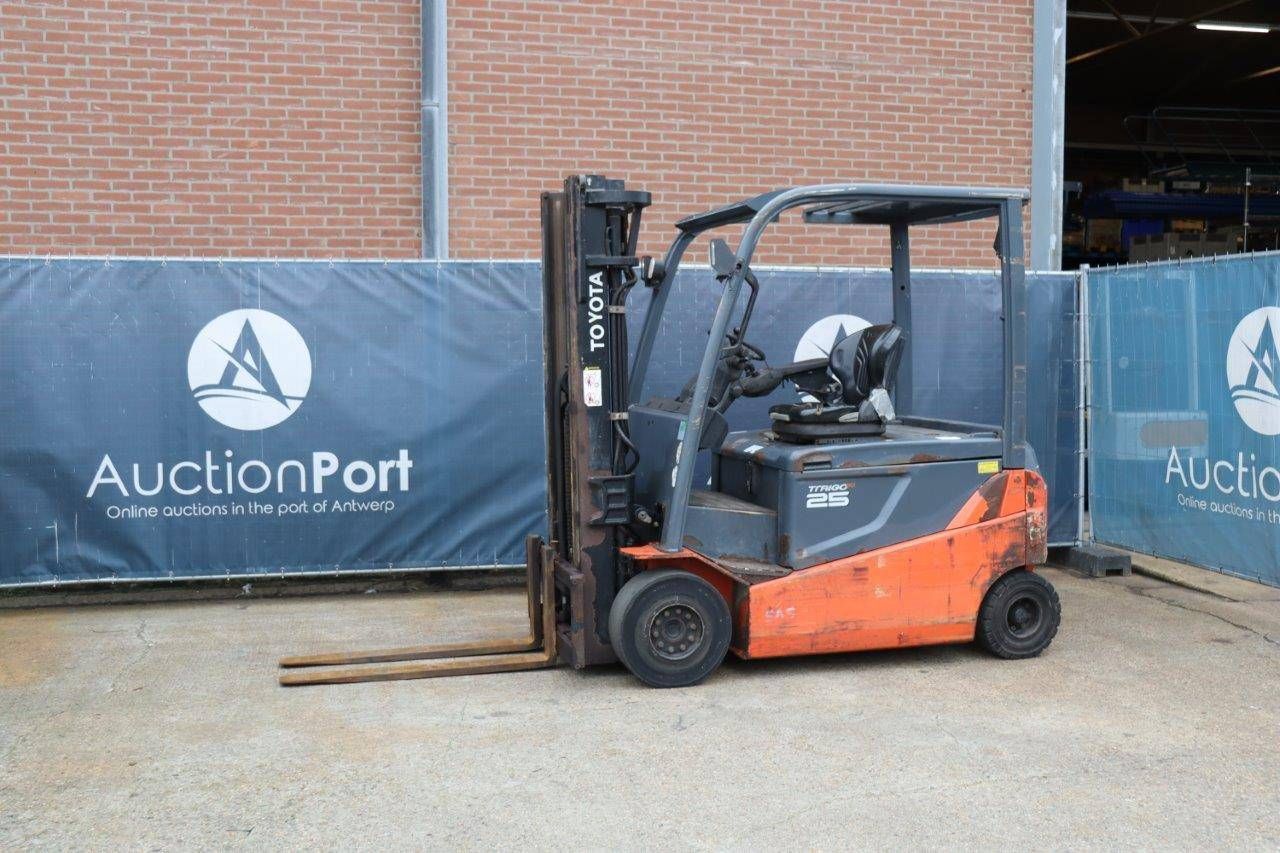 Forklift Toyota 8FBMT25 Electric 2500kg 2013