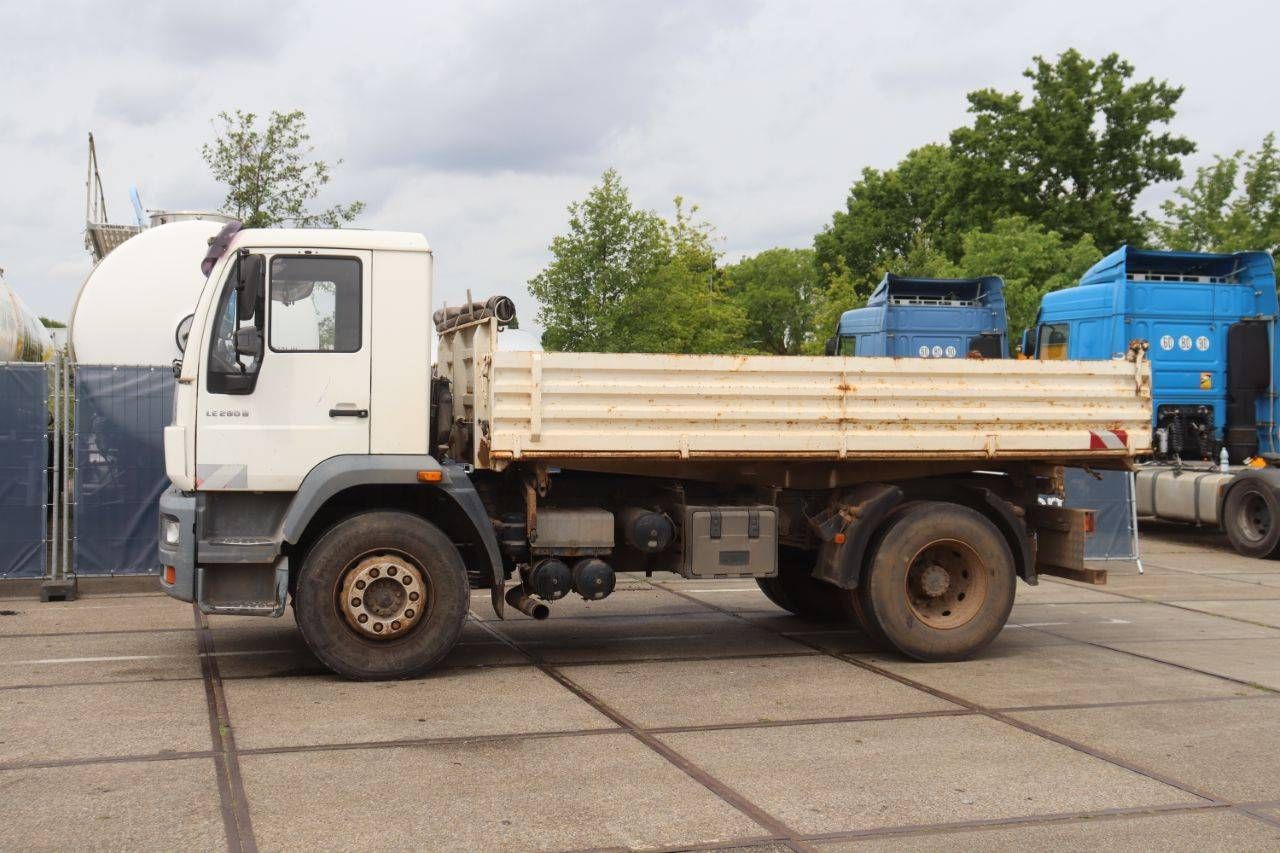 Flatbed (truck) MAN LE 280 B Diesel