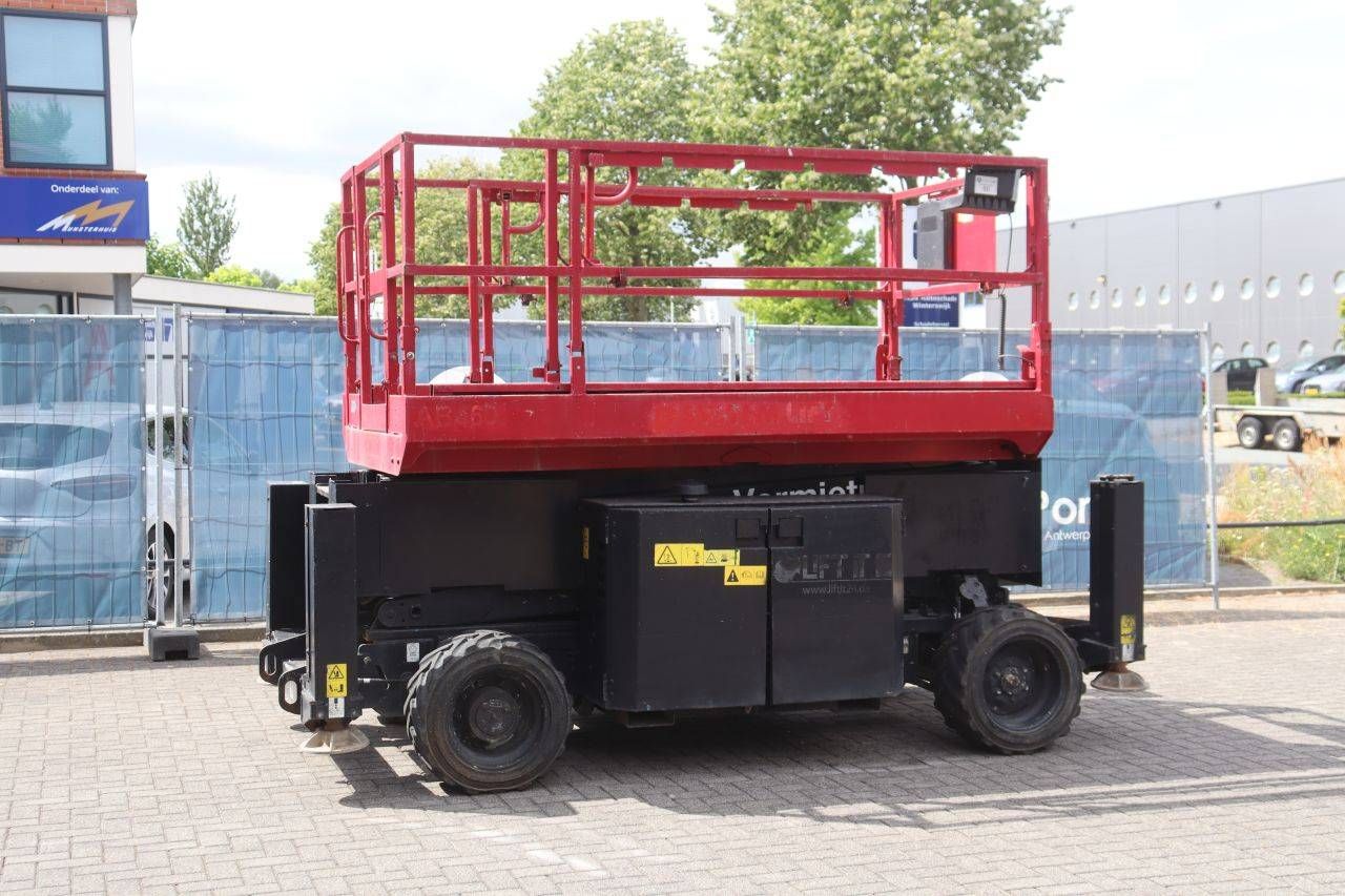 Scissor lift Genie GS-3369 Diesel 11.96m 2013