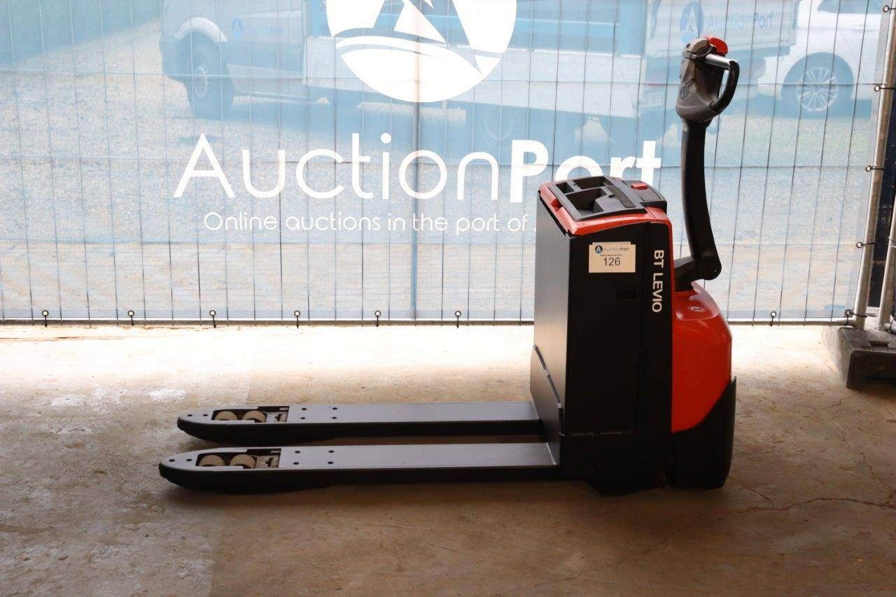 Pallet truck Toyota LWE200 Electric 2000kg 2020