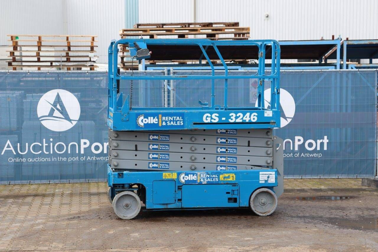 Scissor lift Genie GS3246 Electric 318kg 11.78m 2008