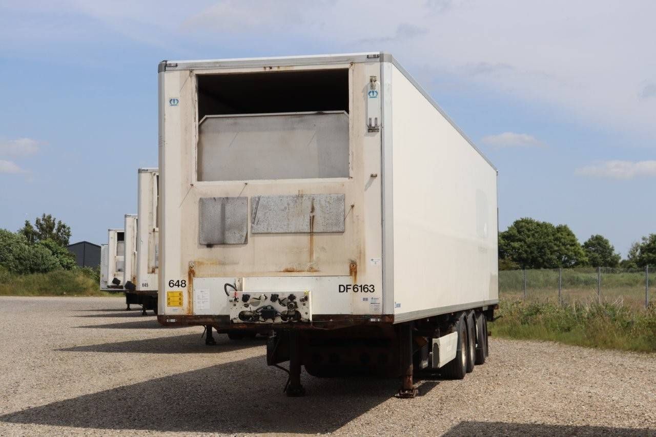 Closed Insulated Trailer Krone 
