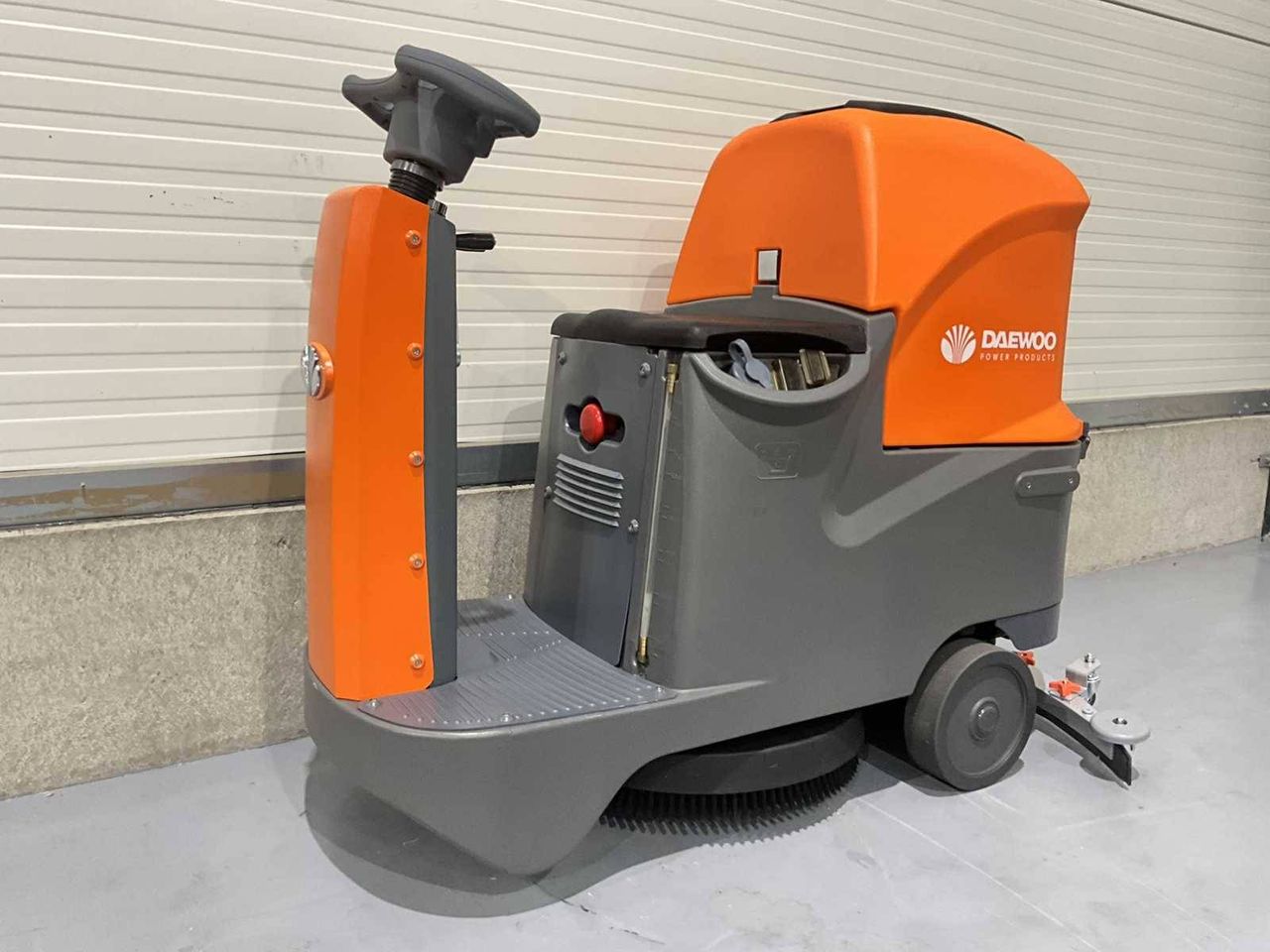 Scrubber dryer Daewoo DAFR90 Electric New