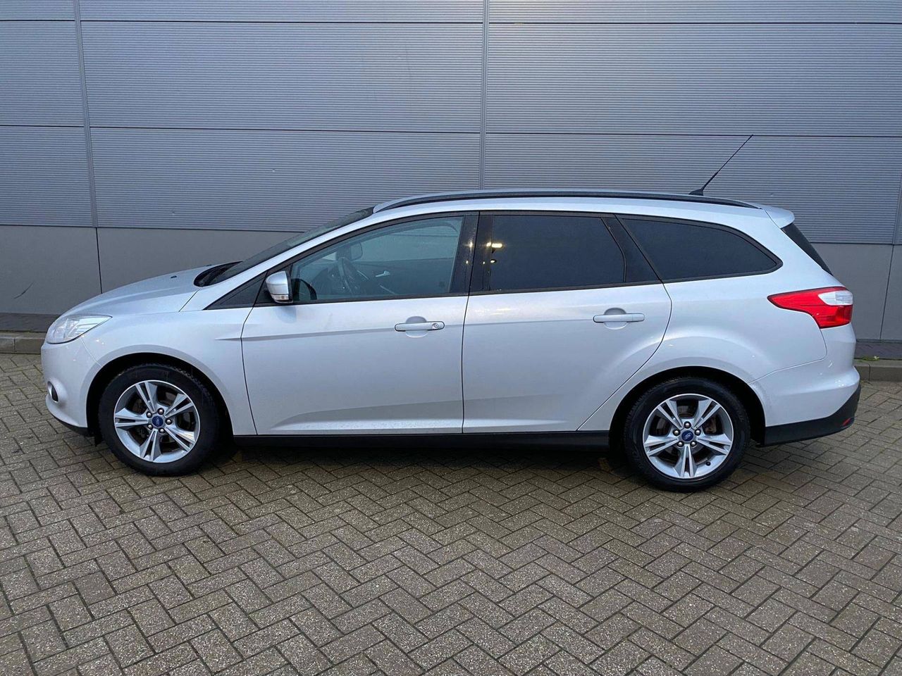 Ford Focus Petrol Station Wagon 101hp 2013 (Margin)