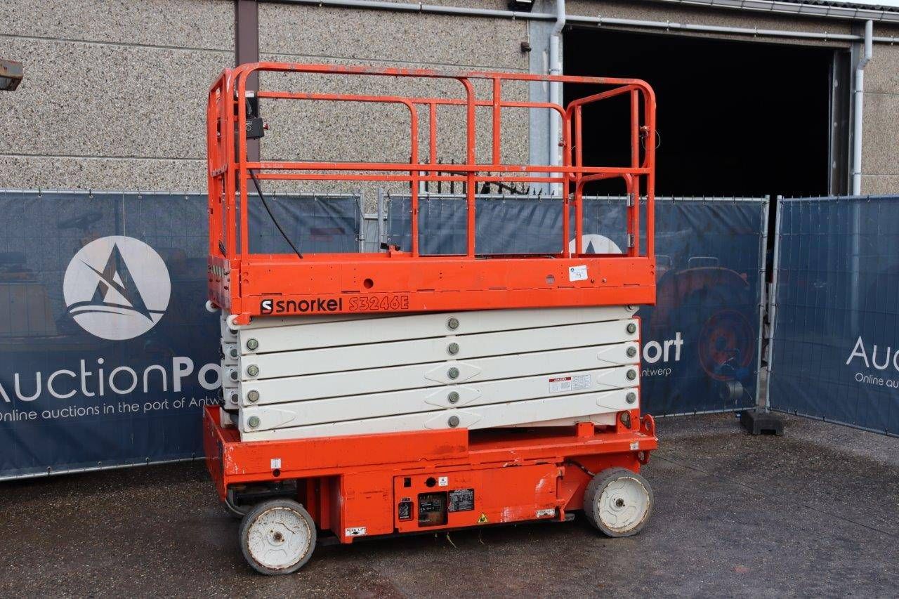 Scissor lift Snorkel S3246E Electric 9.75m