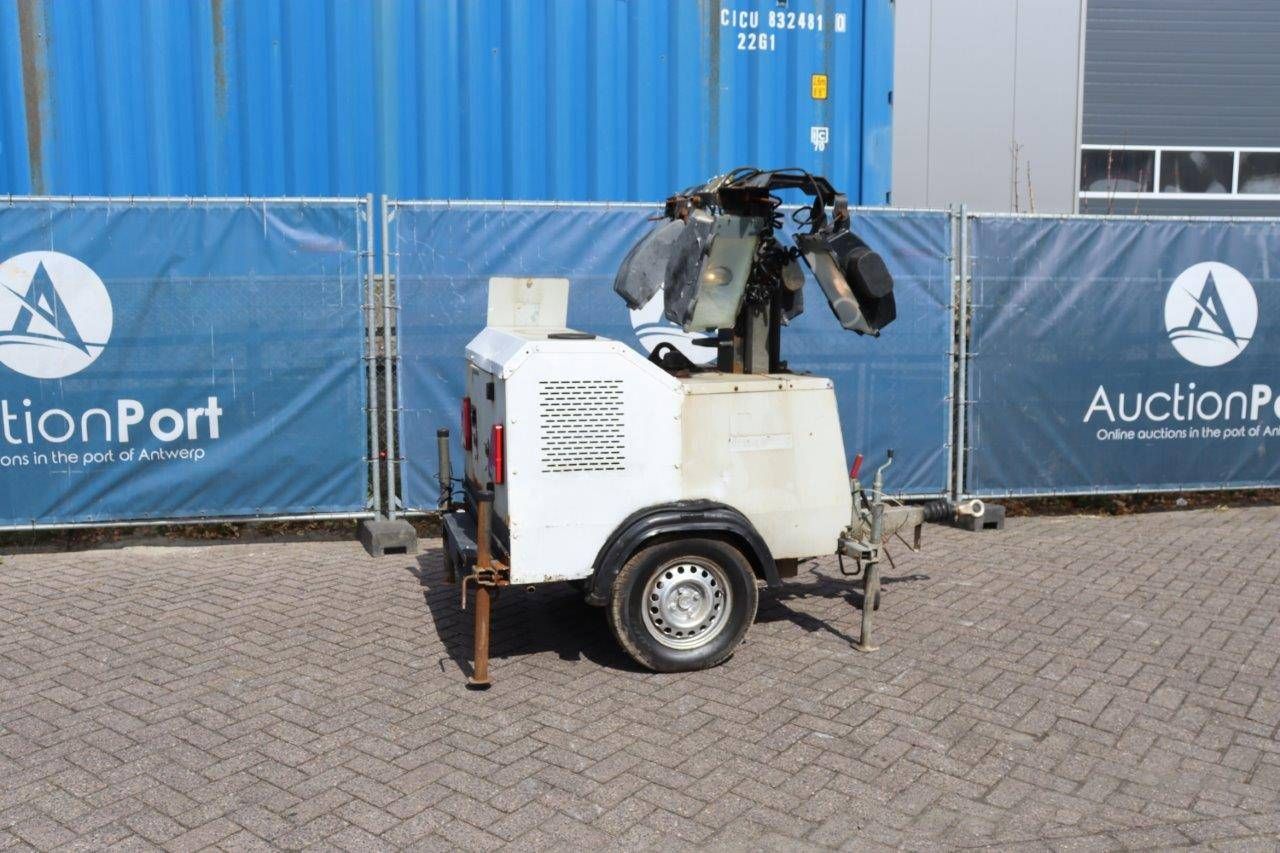 Light pole SMC TL90 Diesel 10.5pk 2007