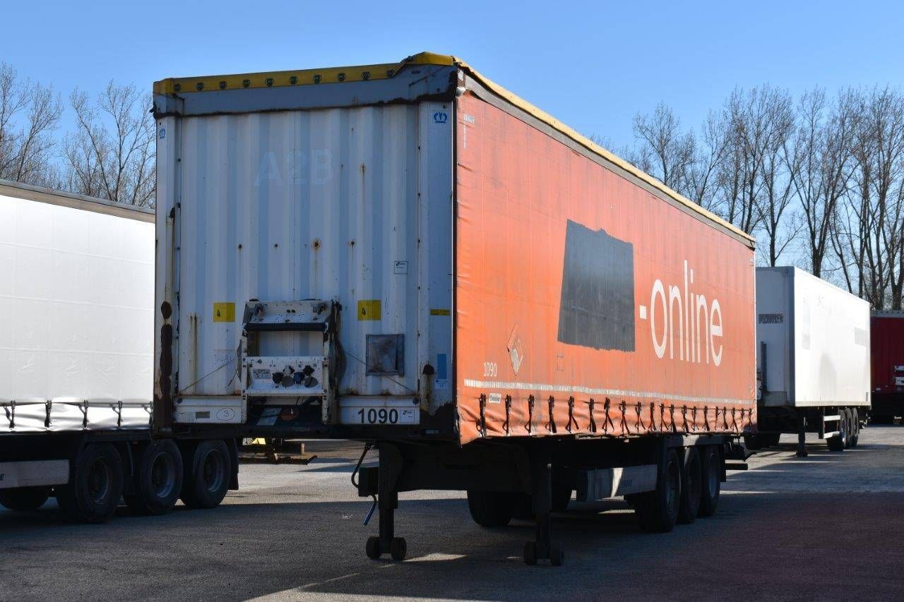 Sliding curtain semi-trailer Krone SD 2014