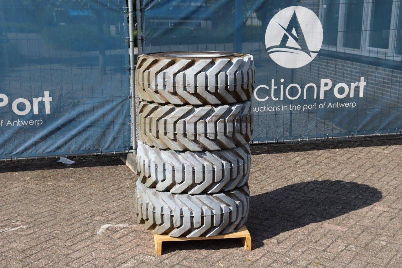 Batch of tires Outrigger 12-16.5 4 pieces New