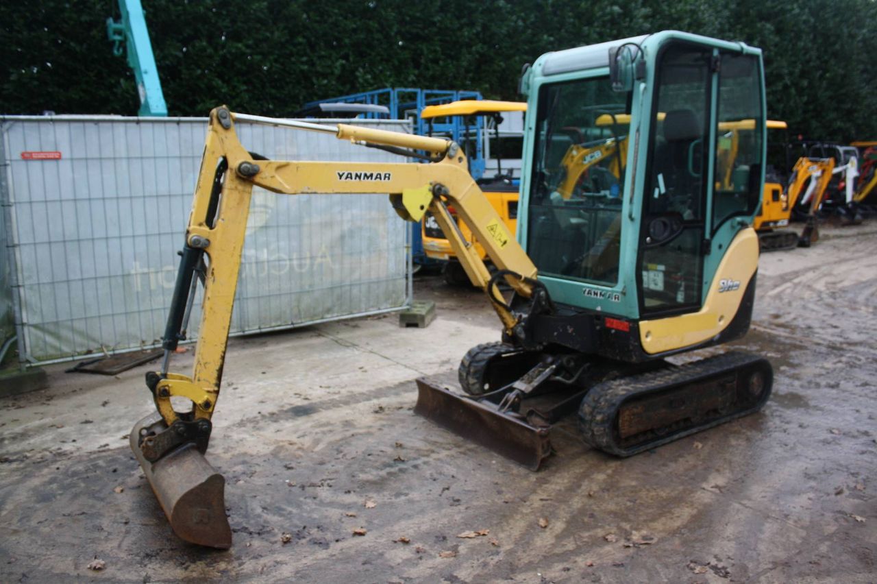 Mini digger Yanmar SV18 Diesel 2014