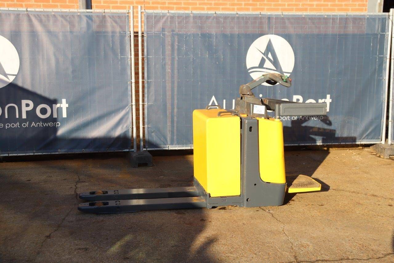 Pallet truck Jungheinrich Electric