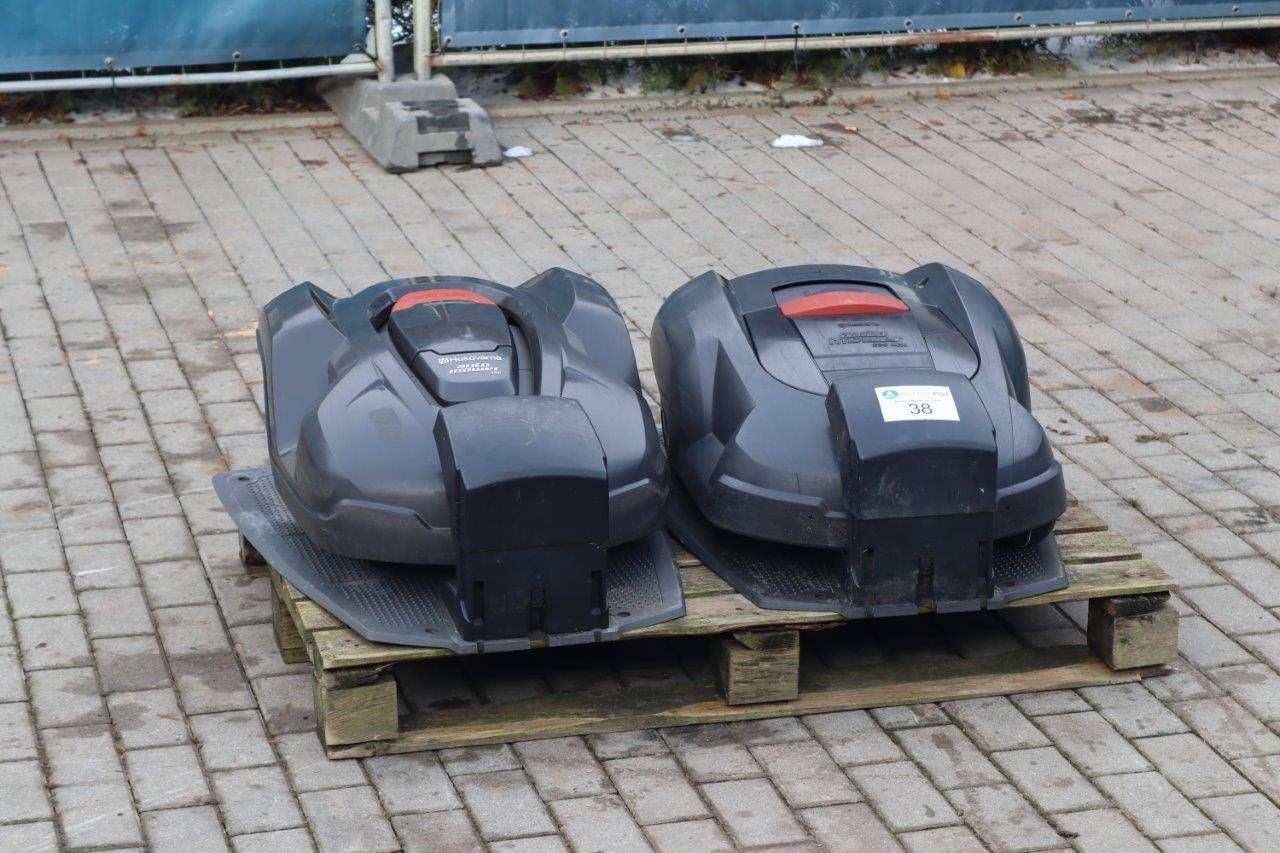 Robotic lawn mowers Husqvarna Electric