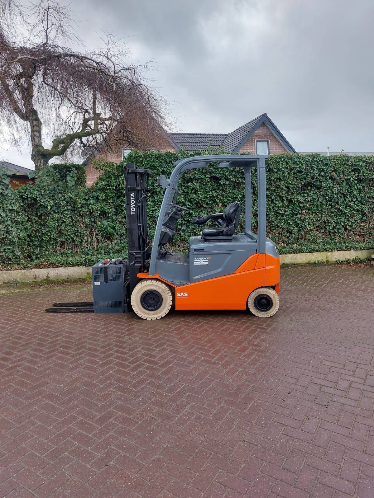 Forklift Toyota 8FBMKT25 Electric 2500kg