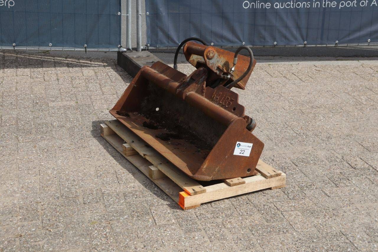 Hydraulic excavator bucket WAL135
