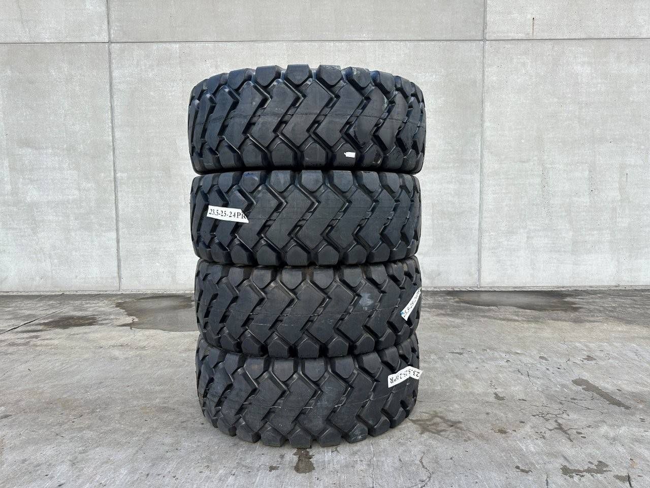 Lot of Tires Forcestone 23.5-25 4 pieces New