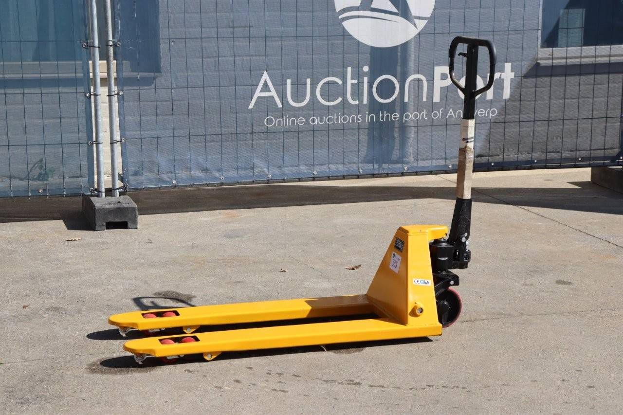 Pallet truck 2500kg New