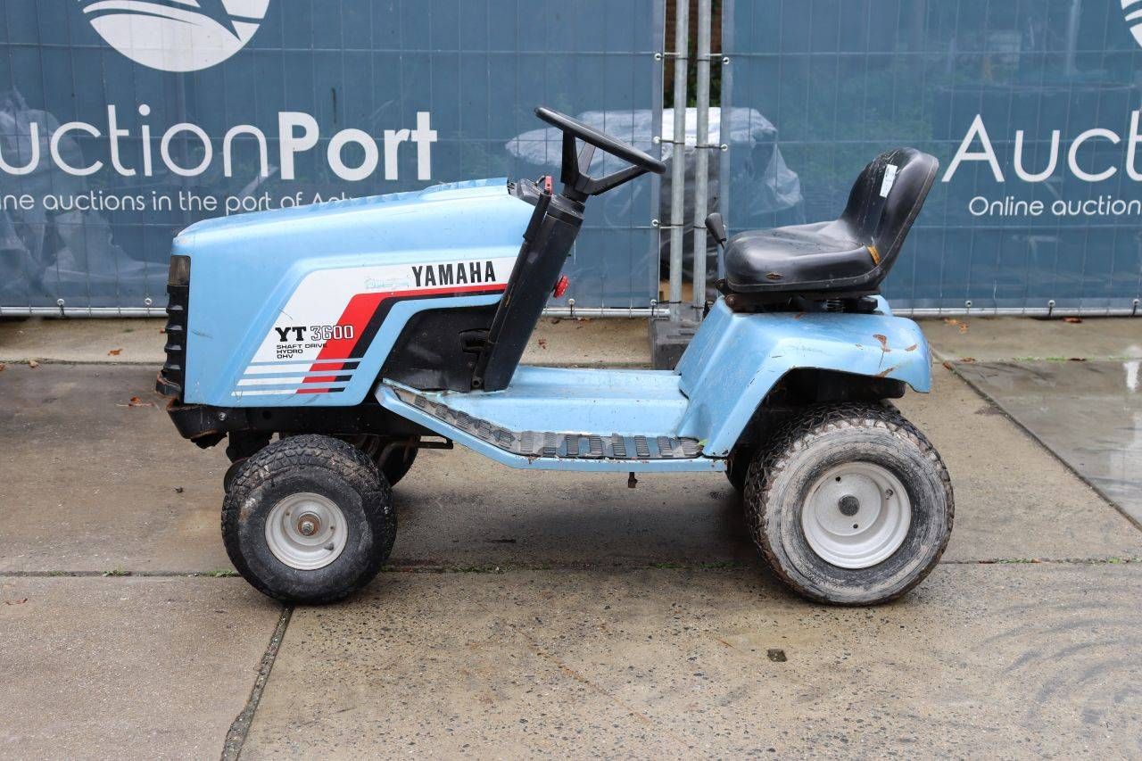 Tondeuse autoportée Yamaha YT 3600 essence