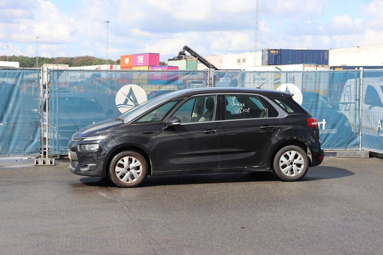 Passenger car Citroën C4 Picasso Diesel 115hp 2014 (Margin)
