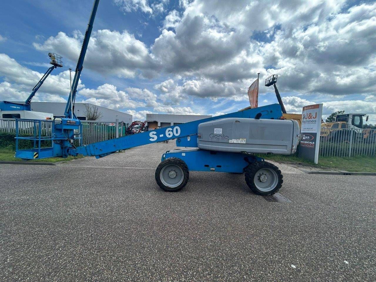 Telescopic boom lift Genie S-60 Diesel 20.3m
