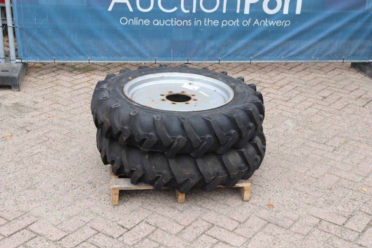 Set of wheels OTR 9.5-24R-1 for tractor 2 pieces