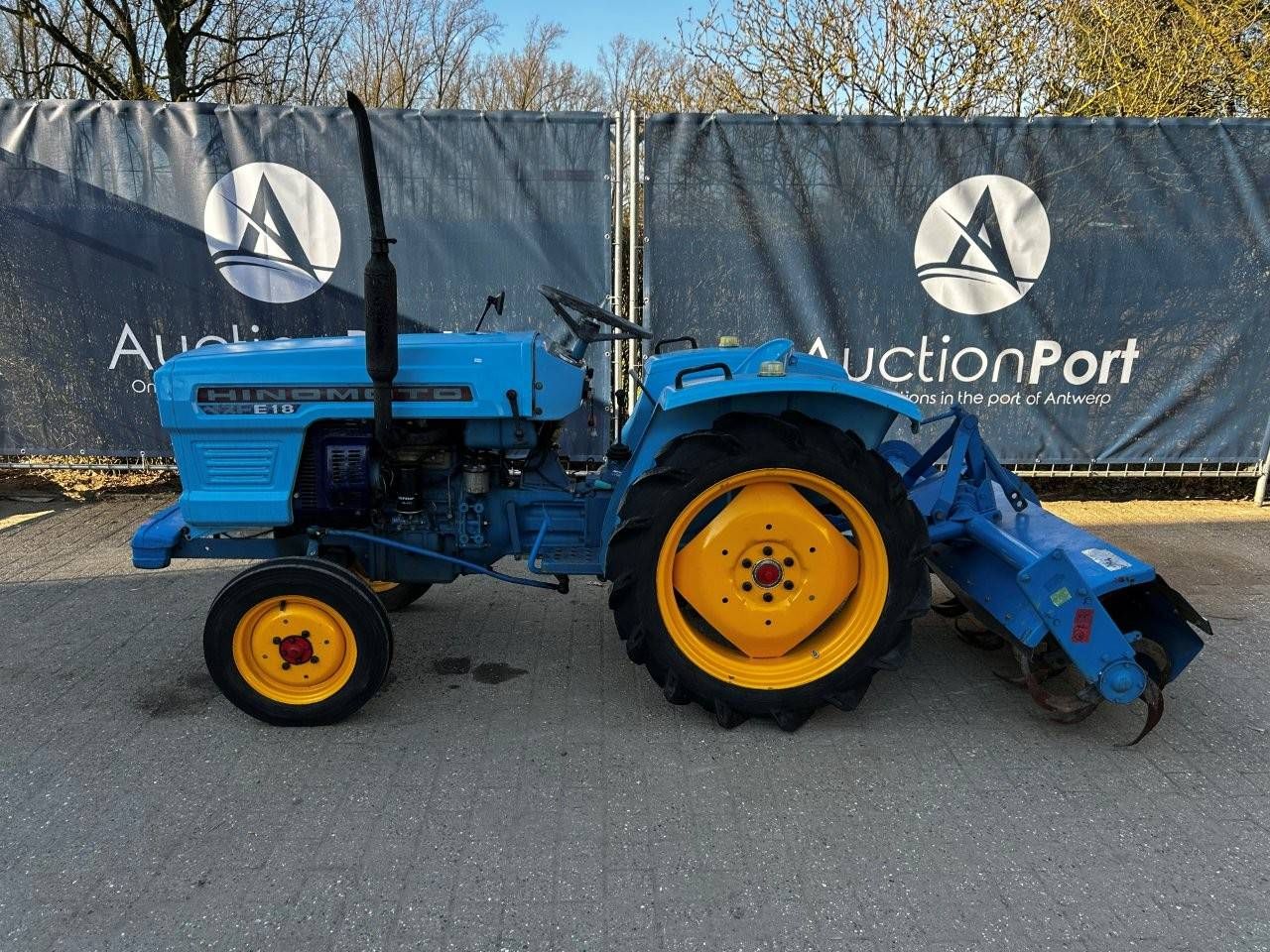 Mini tractor Hinomoto E18S
