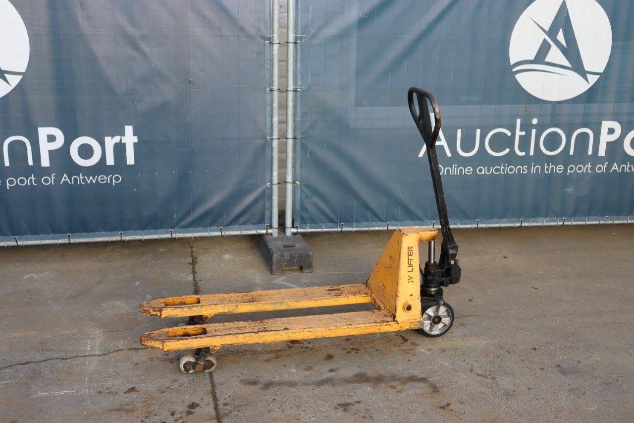 Pallet Truck Lifter