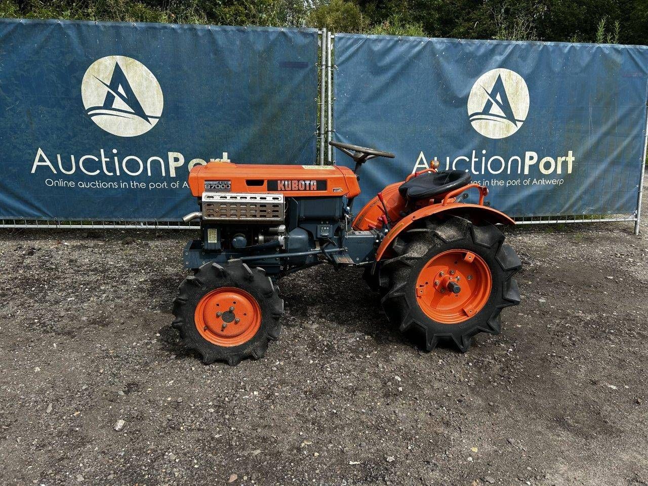 Mini tractor Kubota B7000 Diesel