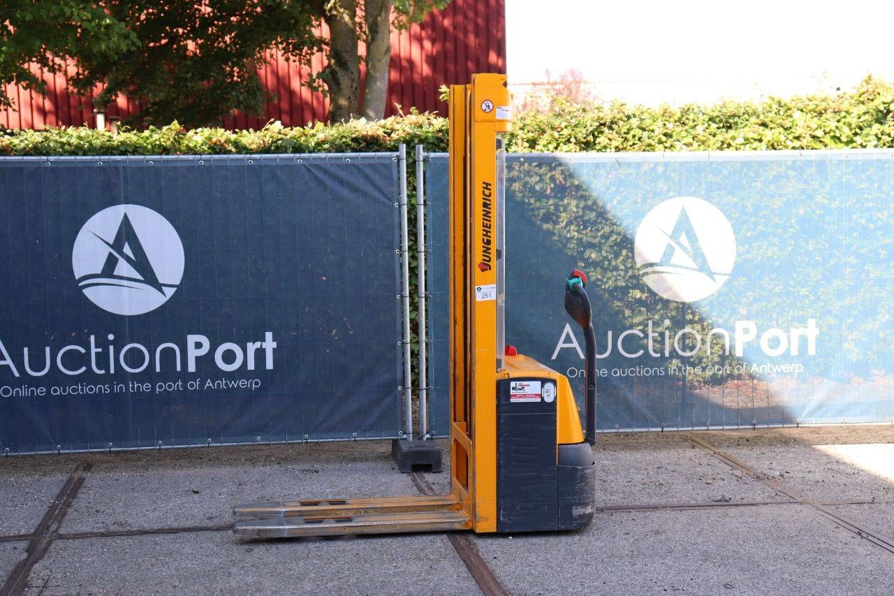 Stoccatore Jungheinrich EJC 110 Elettrico 1600kg 3,0m 2008