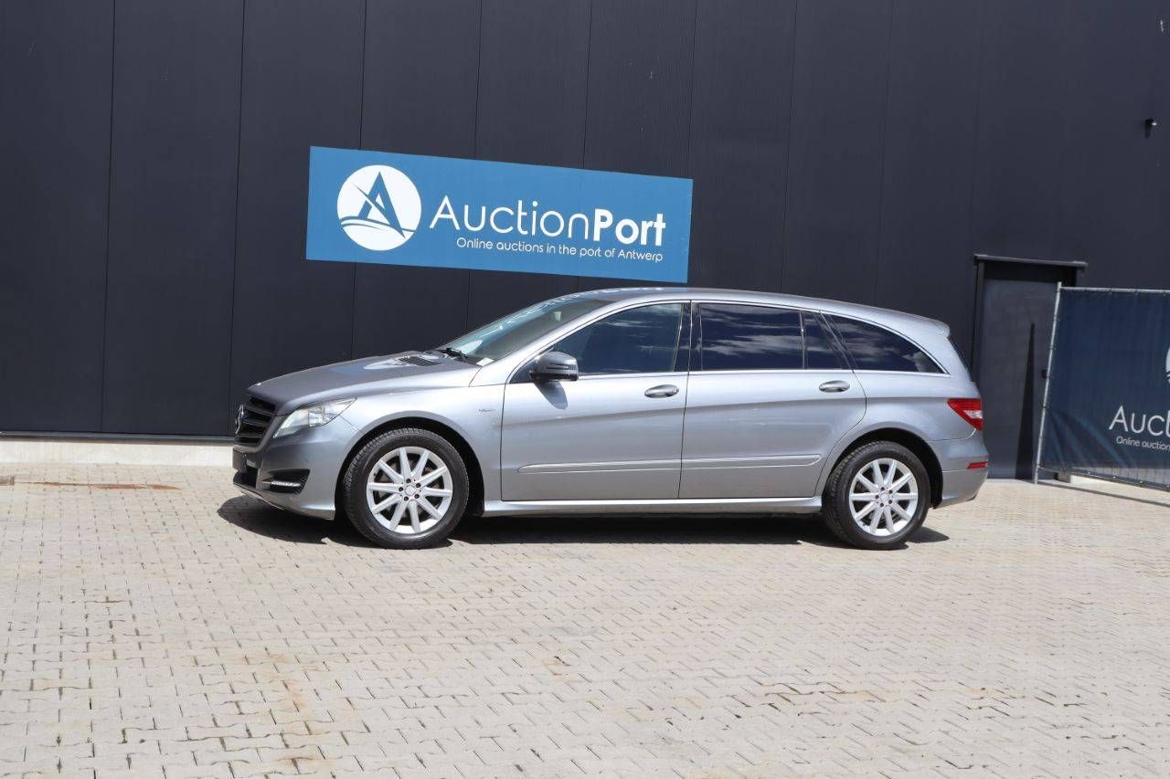 Passenger car Mercedes-Benz R350 CDI Diesel 211 hp 2012 (Margin)